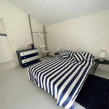 Ferienhaus Charmante Maison De Avec Piscine, Proche Et Commerces - Fr-1-324a-43 *
