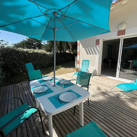 Charmante Maison De Avec Piscine, Proche Et Commerces - Fr-1-324a-43 Ferienhaus